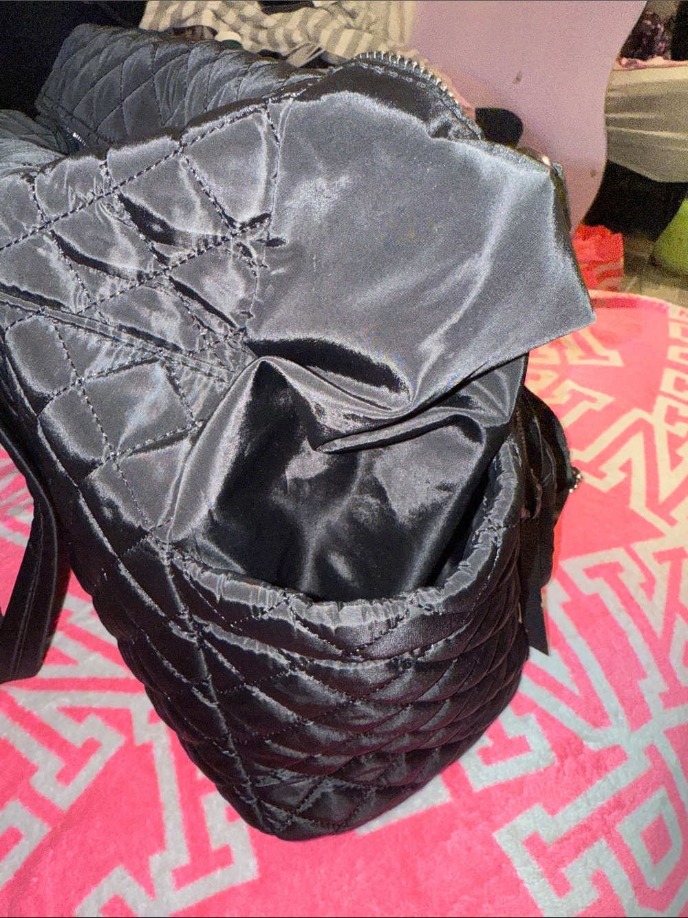 Steve Madden Black Quilted Nylon Tote with Front Pouches/Baby Diaper Bag - Picture 9 of 9